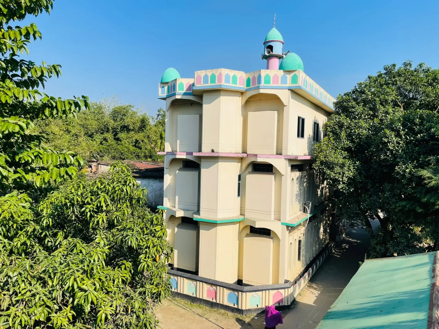 মাদ্রাসা মসজিদ